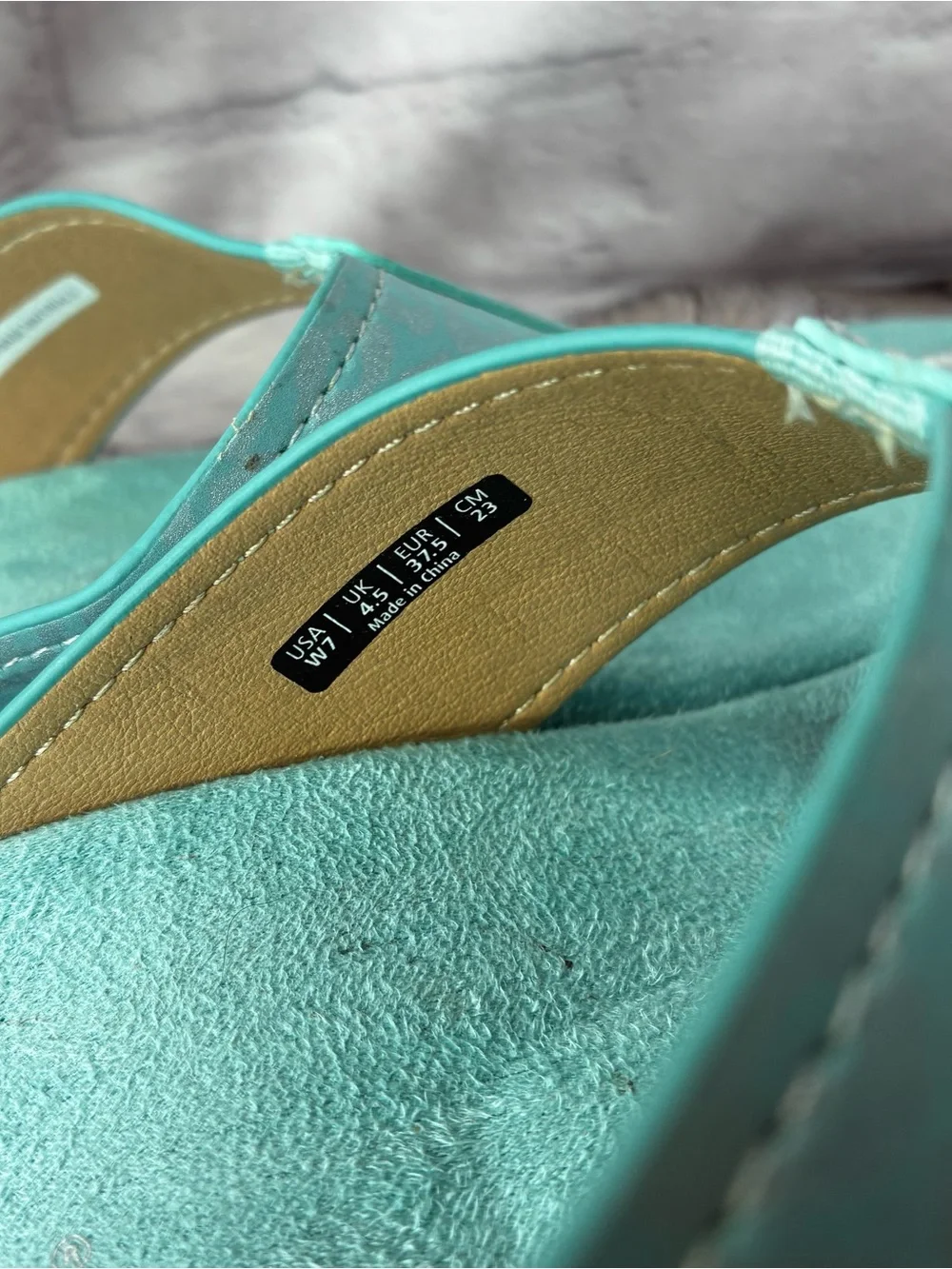 Spenco Metallic Aqua Blue Leopard Print Flip Flop Thong Resortwear Sandals Sz 7